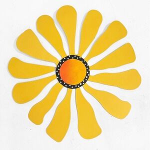 Retro‎ Metal Daisy Flower Handmade Wall Art Magnetic 14" Mid Century 60s 70s